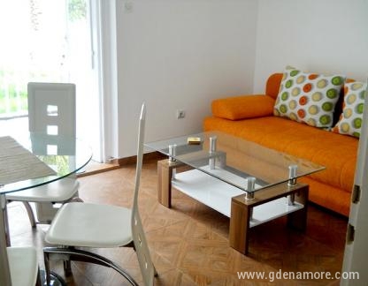 Appartement à Savina, Herceg Novi, logement privé à Herceg Novi, Monténégro